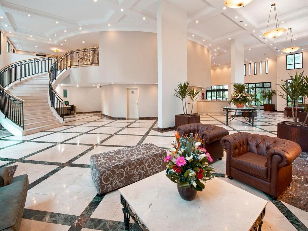 Hotel Pinheiros Luxuoso Flat San Paolo Esterno foto